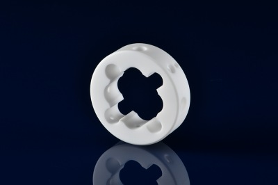 Macor 可加工陶瓷四級桿支架:精密分析設備的核心支撐解決方案? Macor 可加工陶瓷四級桿支架:精密分析設備的核心支撐解決方案?